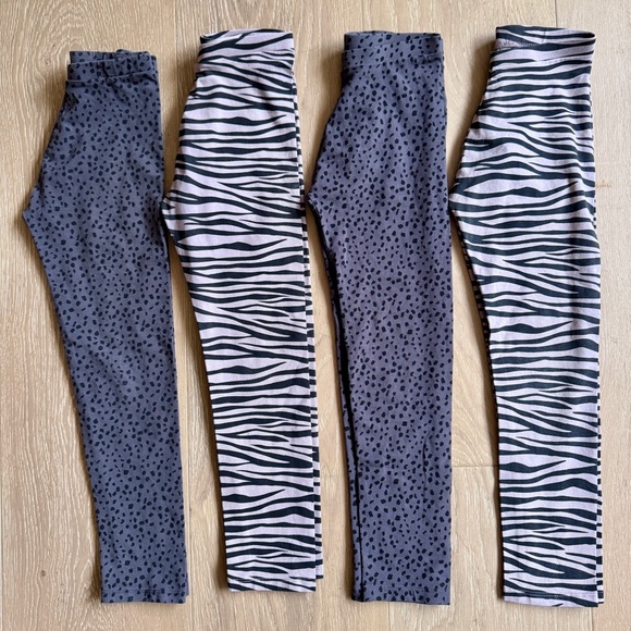4 Pack of Zara Kids Animal Print leggings in purple & black zebra/cheetah print - Picture 2 of 7